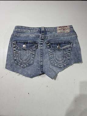 True Religion Women's Super Skinny Distressed Denim Cut-Off Shorts Size 26